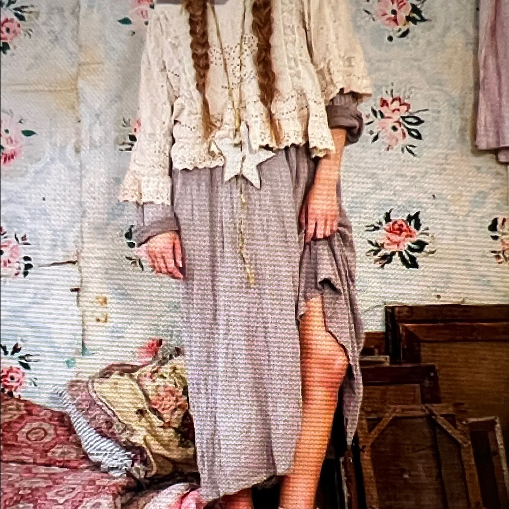 Magnolia Pearl Charcoal Long Sleeve Dress - Picture 6 of 7